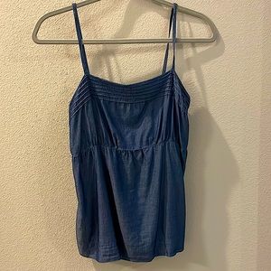 LOFT size small tank top, never been worn 😁